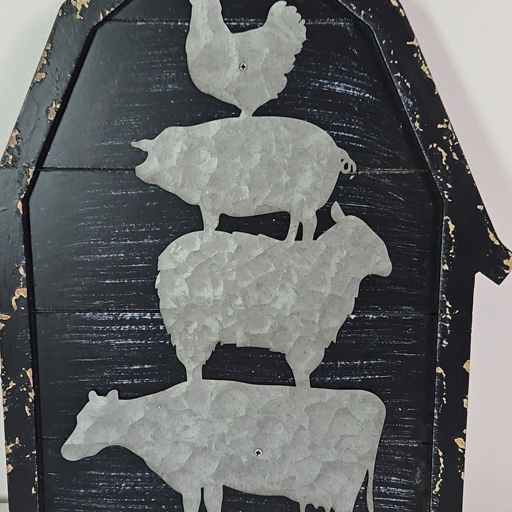 Farmhouse Sign - Picture 3 of 8